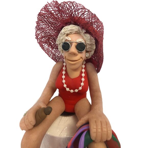 Old Lady Swim Diana Manning Figurine - Picture 5 of 6